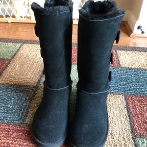 UGG Bailey Button Triplet II boot size USA 8